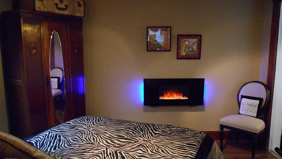 Bedroom in the Eureka Springs Bed and Breakfast suite, Gabriel's Apartment